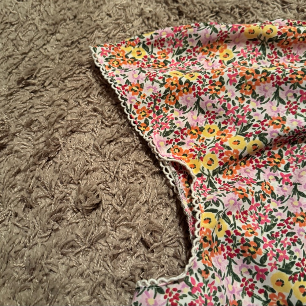 LC Lauren Conrad Sz 4X Floral Blouse - Pink and Yellow w/ pleat front, tie back - Picture 5 of 7